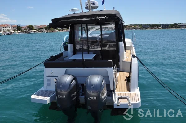 Merry Fisher 895 - Yacht Charter Sailica