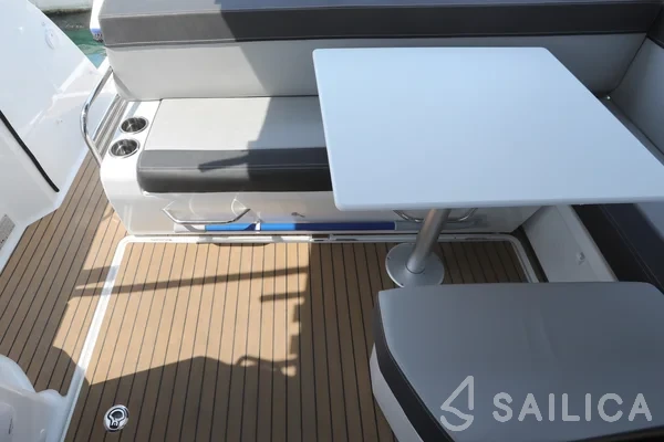Merry Fisher 895 - Yacht Charter Sailica