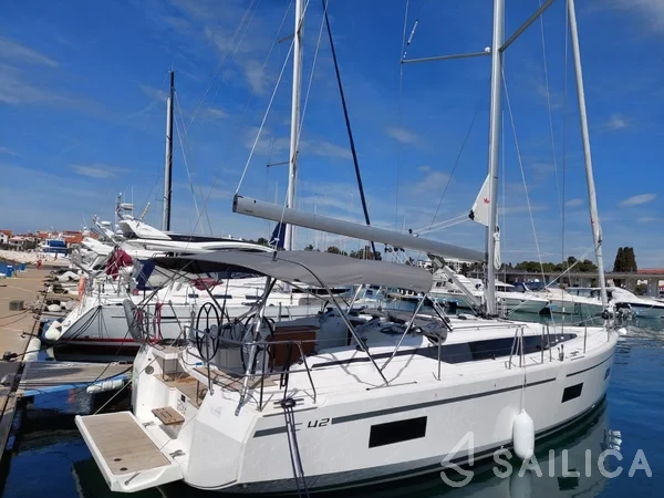 Bavaria C42 - Yacht Charter Sailica