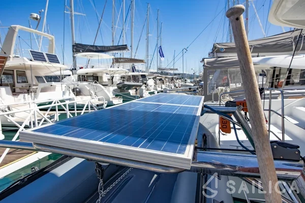 Lagoon 39 - Yacht Charter Sailica
