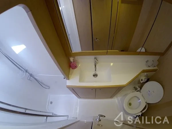 Lagoon 39 - Yacht Charter Sailica