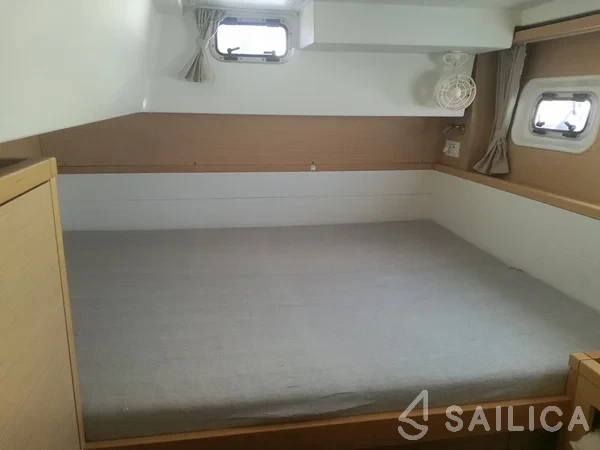 Lagoon 39 - Yacht Charter Sailica