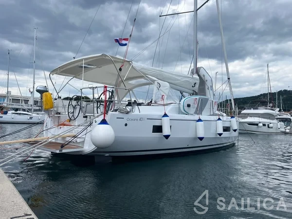 Oceanis 40.1 - Yacht Charter Sailica