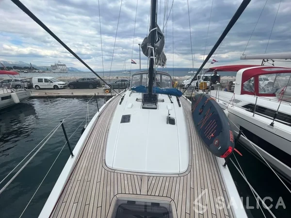 First 44 - Yacht Charter Sailica