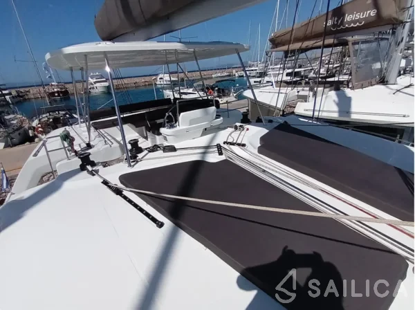 Lagoon 51 - Yacht Charter Sailica
