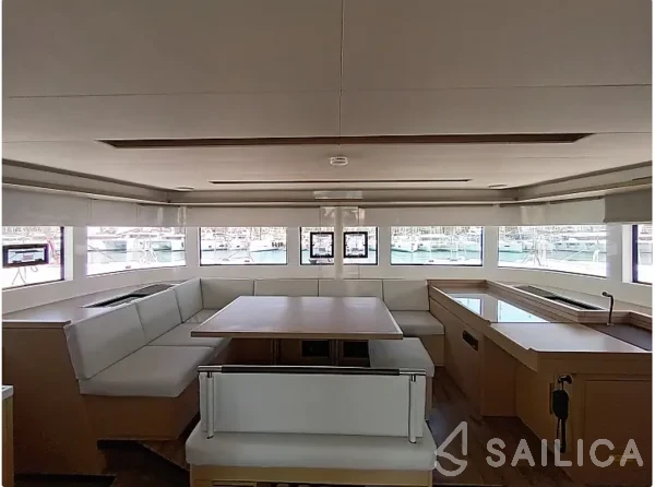 Lagoon 51 - Yacht Charter Sailica
