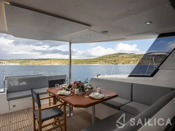 Cervetti 44 - Yacht Charter Sailica