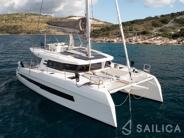 Cervetti 44 - Yacht Charter Sailica