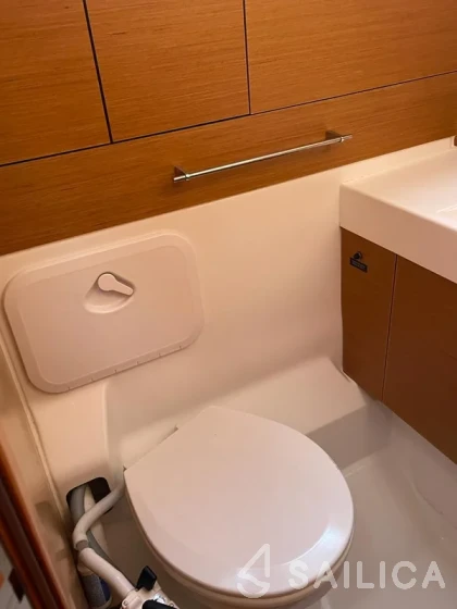 Sun Odyssey 479 - Yacht Charter Sailica