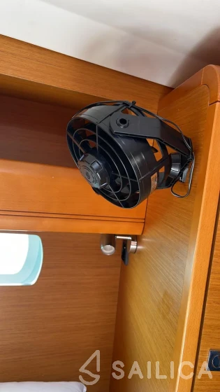 Sun Odyssey 479 - Yacht Charter Sailica