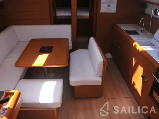 Sun Odyssey 479 - Yacht Charter Sailica