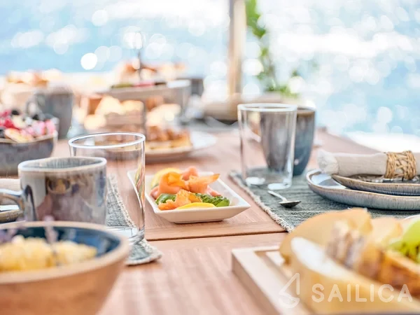 Lagoon 51 - Yacht Charter Sailica