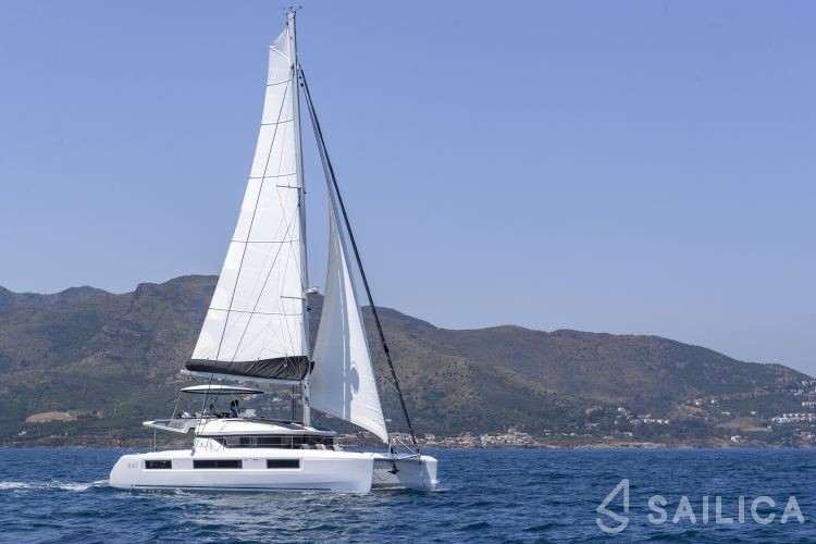 Lagoon 51 - Yacht Charter Sailica