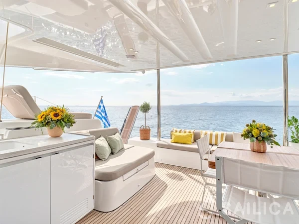 Lagoon 51 - Yacht Charter Sailica