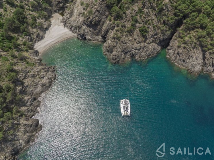 Lagoon 51 - Yacht Charter Sailica