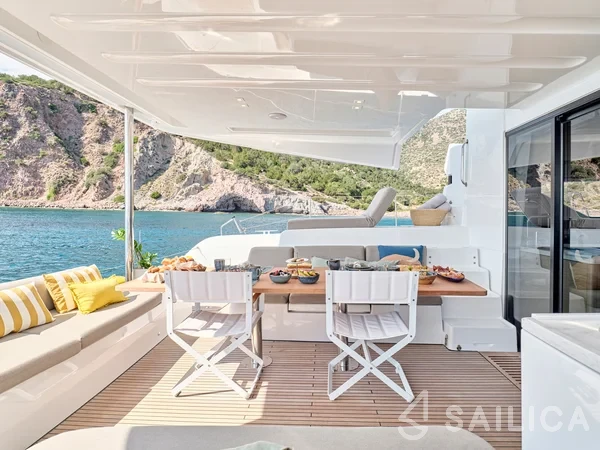 Lagoon 51 - Yacht Charter Sailica