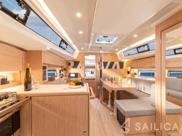Bavaria 38 - Yacht Charter Sailica