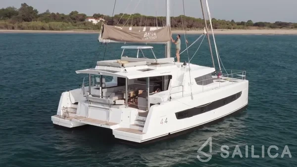 Bali 4.4 - Yacht Charter Sailica