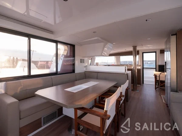 Bali 4.4 - Yacht Charter Sailica