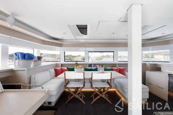 Lagoon 55 - Yacht Charter Sailica