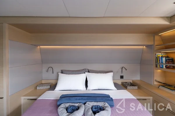 Lagoon 55 - Yacht Charter Sailica