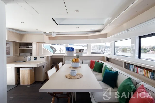 Lagoon 55 - Yacht Charter Sailica