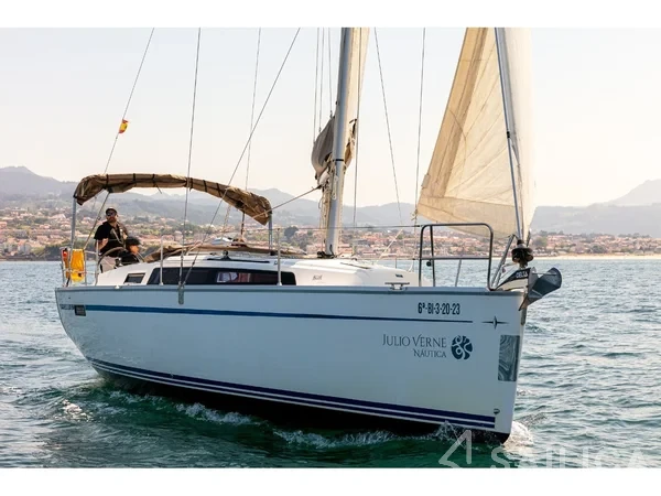 Bavaria 34 - Yacht Charter Sailica