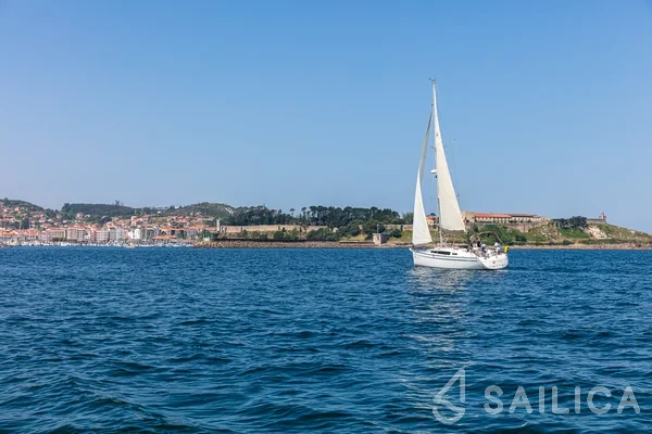 Bavaria 34 - Yacht Charter Sailica