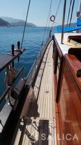 Gulet - Yacht Charter Sailica