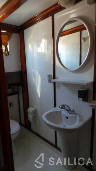 Gulet - Yacht Charter Sailica