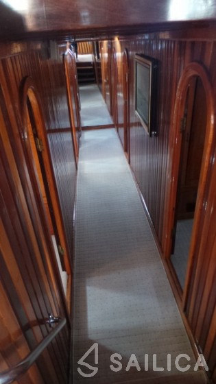 Gulet - Yacht Charter Sailica