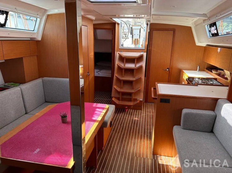Bavaria C42 - Yacht Charter Sailica