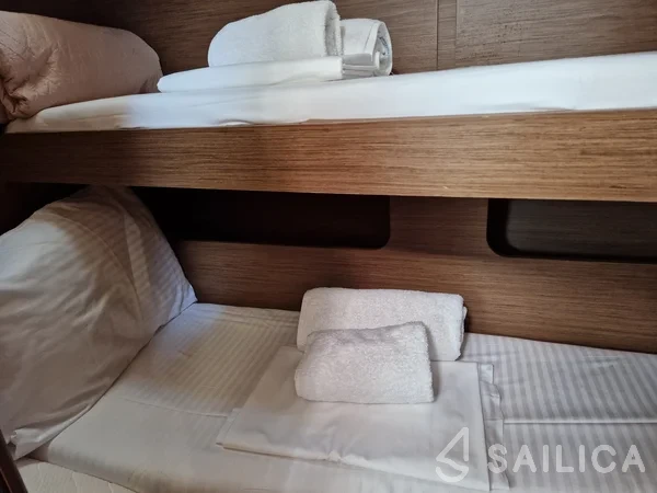 Oceanis 46.1 - Yacht Charter Sailica