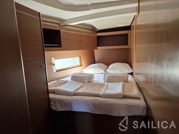 Oceanis 46.1 - Yacht Charter Sailica
