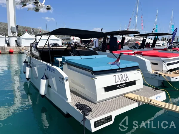 De Antonio D28 Open - Yacht Charter Sailica