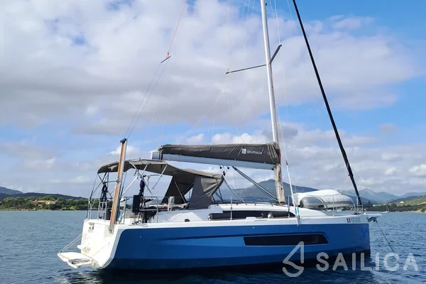 Dufour 37 - Yacht Charter Sailica