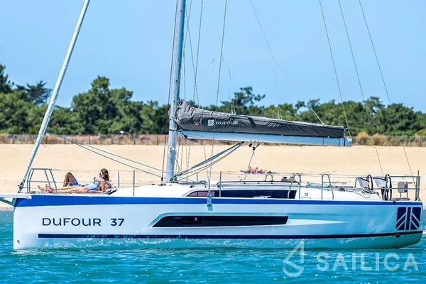 Dufour 37 - Yacht Charter Sailica