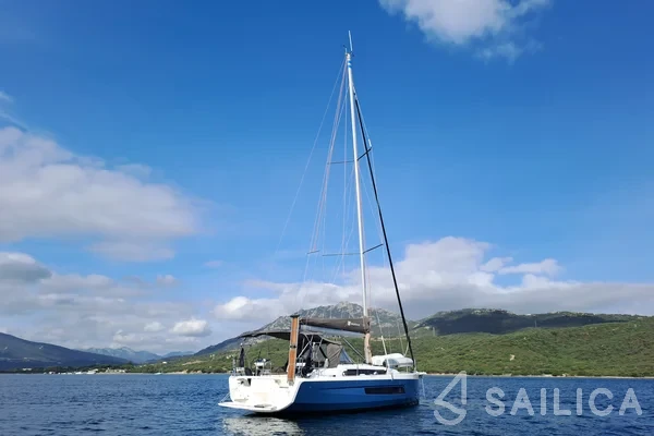 Dufour 37 - Yacht Charter Sailica