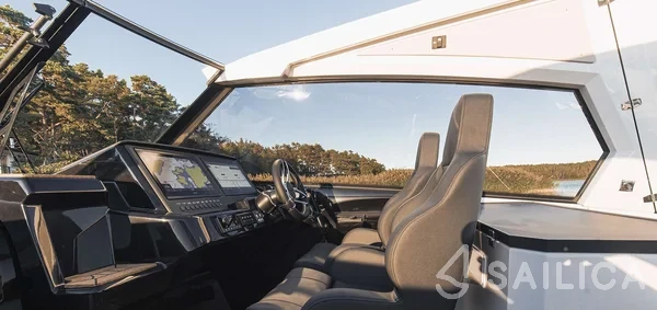 Finnmaster T9 ST - Yacht Charter Sailica