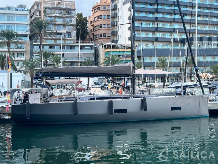 Solaris 47 - Yacht Charter Sailica
