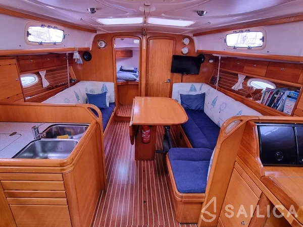 Bavaria 37 Cruiser - Yacht Charter Sailica