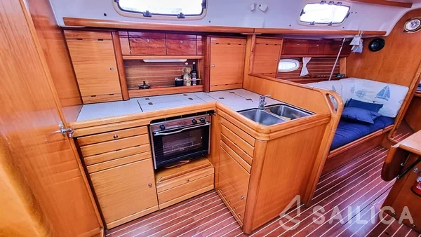 Bavaria 37 Cruiser - Yacht Charter Sailica