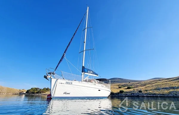 Bavaria 37 Cruiser - Yacht Charter Sailica