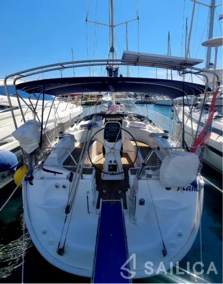 Bavaria 37 Cruiser - Yacht Charter Sailica