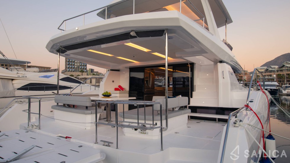 Leopard 53 PC - Yacht Charter Sailica