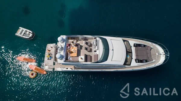 Prestige 630S - Yacht Charter Sailica
