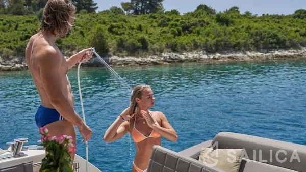 Prestige 630S - Yacht Charter Sailica