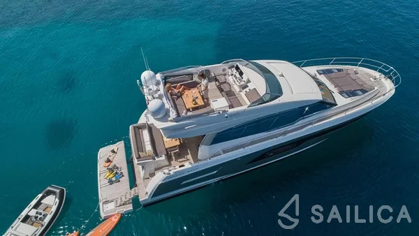 Prestige 630S - Yacht Charter Sailica