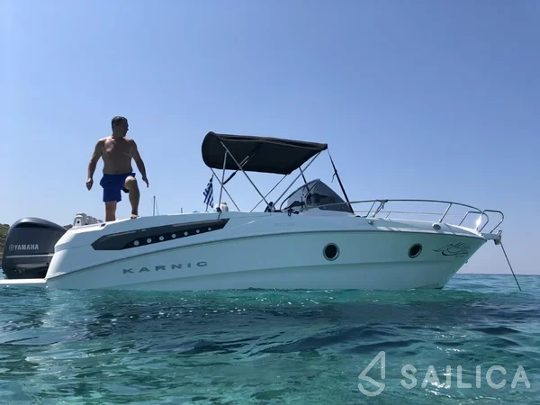 Karnic 702 - Yacht Charter Sailica