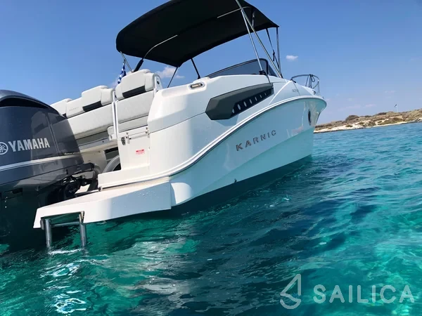 Karnic 702 - Yacht Charter Sailica